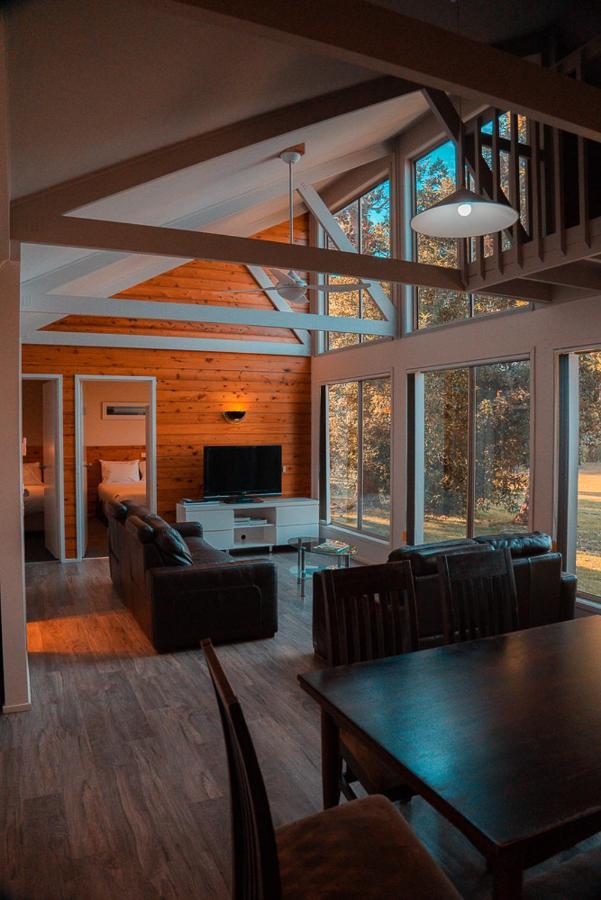 Waterfront Retreat At Wattle Point Vila Forge Creek Exterior foto